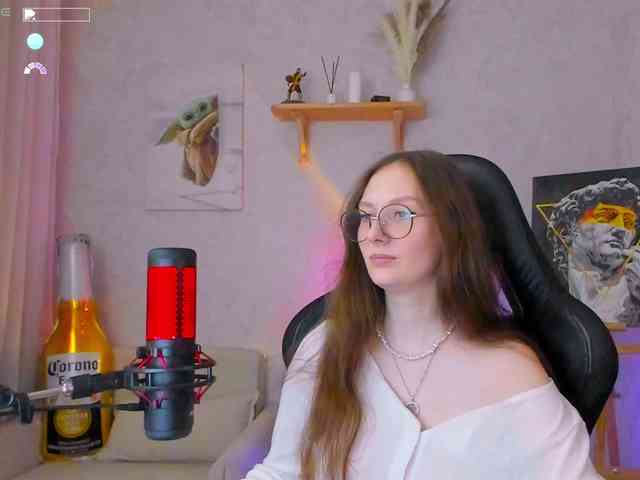 KiraRumGirl webcam