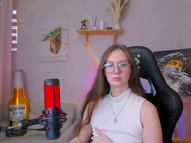 KiraRumGirl webcam