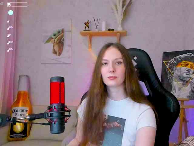 KiraRumGirl webcam