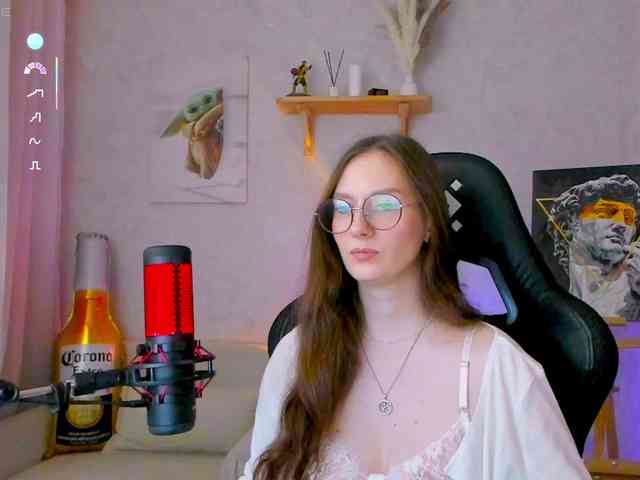 KiraRumGirl webcam
