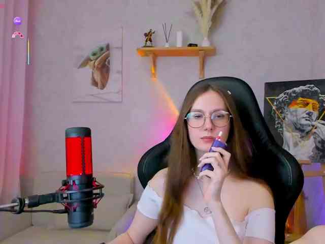 KiraRumGirl