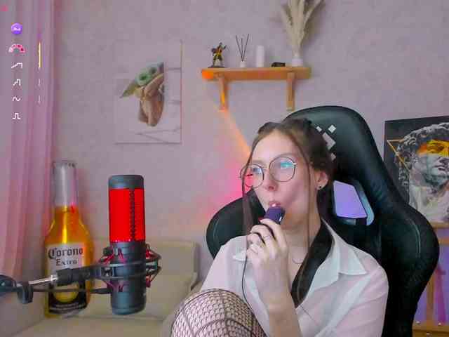 KiraRumGirl