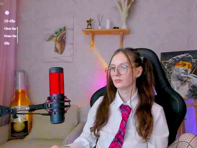 KiraRumGirl webcam