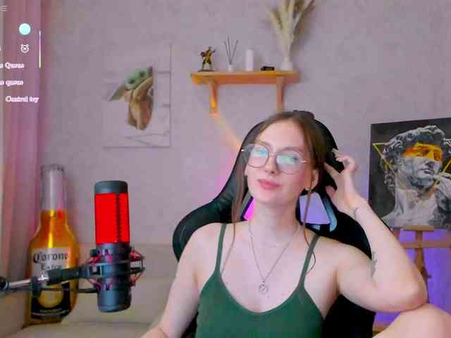 KiraRumGirl webcam