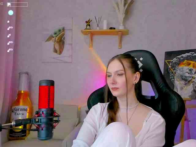 KiraRumGirl webcam