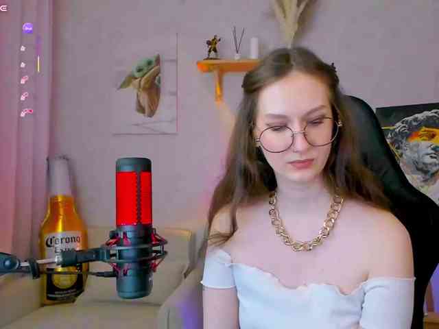 Модель: KiraRumGirl