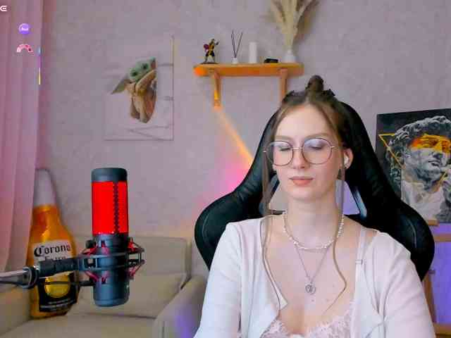 KiraRumGirl