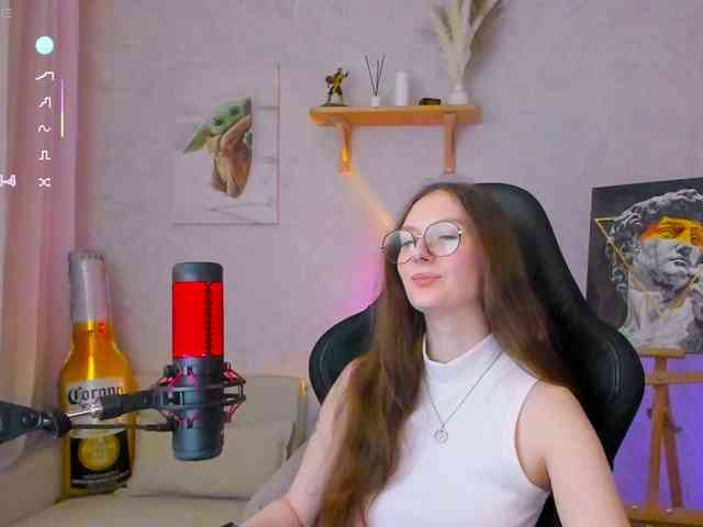 KiraRumGirl webcam