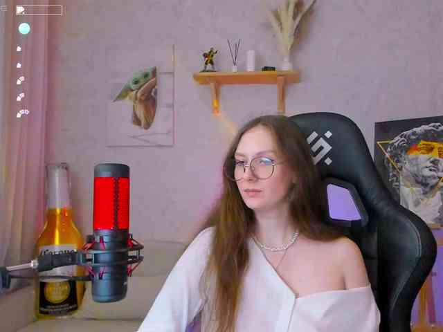 KiraRumGirl webcam