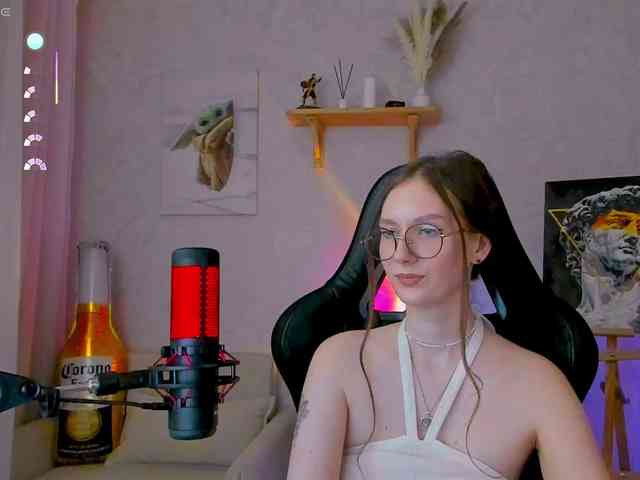 KiraRumGirl webcam