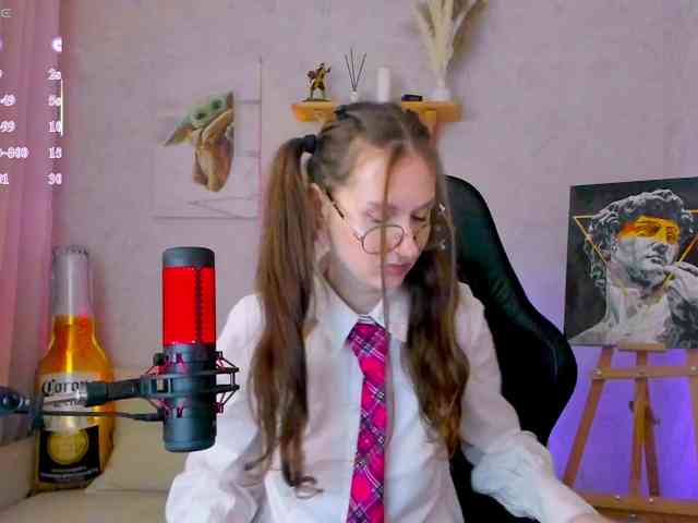 KiraRumGirl webcam