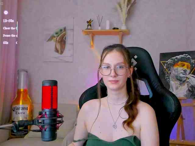 KiraRumGirl webcam