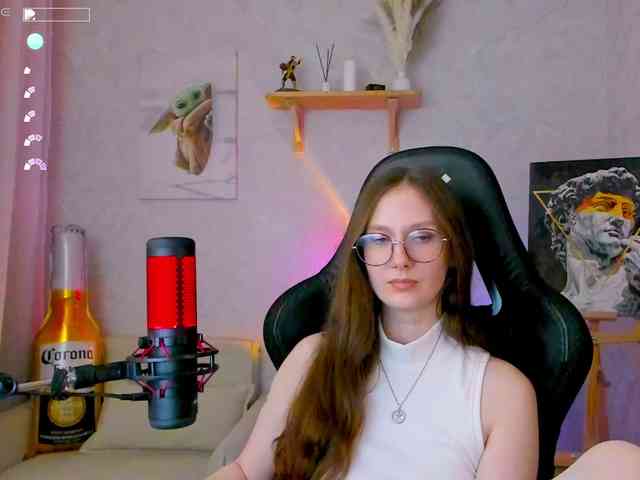 KiraRumGirl webcam