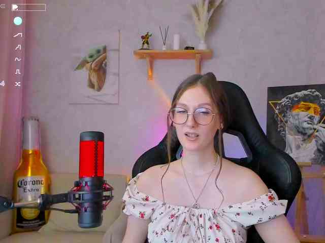 KiraRumGirl webcam