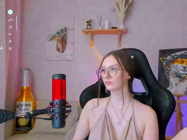 KiraRumGirl webcam