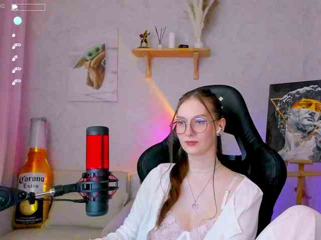 KiraRumGirl webcam