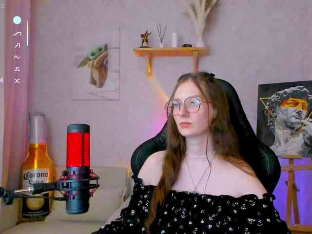 KiraRumGirl webcam