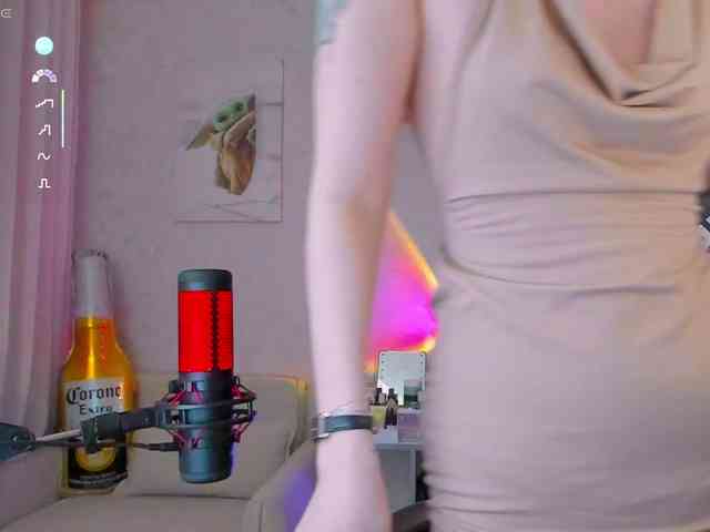 KiraRumGirl webcam
