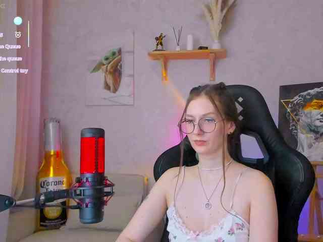 KiraRumGirl webcam