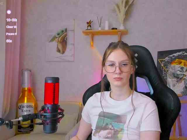 Модель: KiraRumGirl