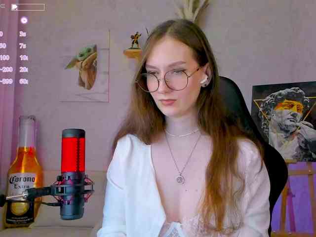 KiraRumGirl webcam