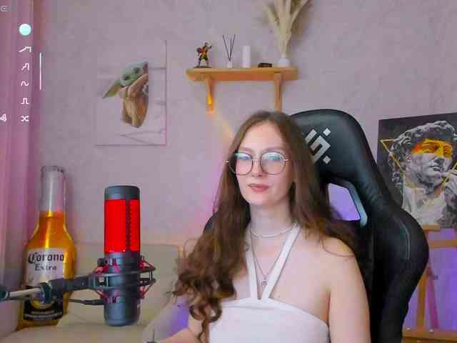 KiraRumGirl webcam