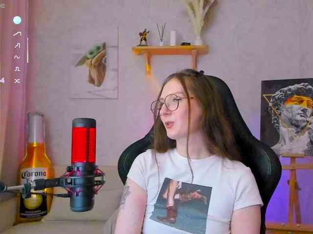 KiraRumGirl webcam