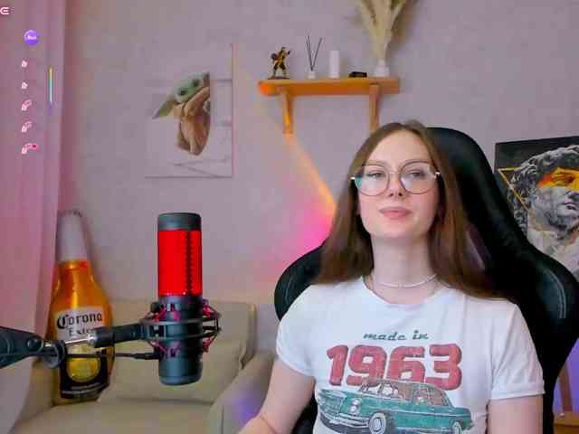 Модель: KiraRumGirl