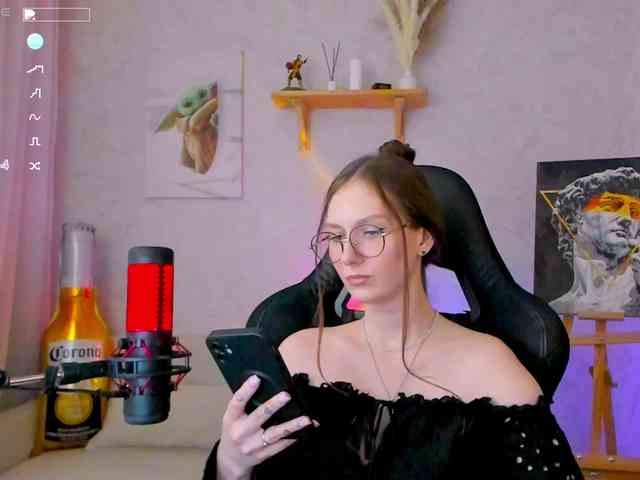 KiraRumGirl webcam