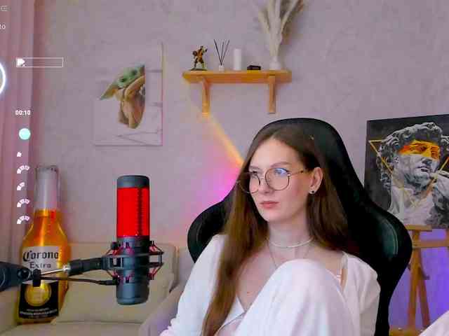 KiraRumGirl webcam