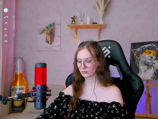 KiraRumGirl webcam