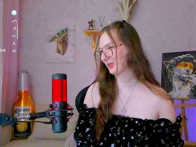 KiraRumGirl webcam