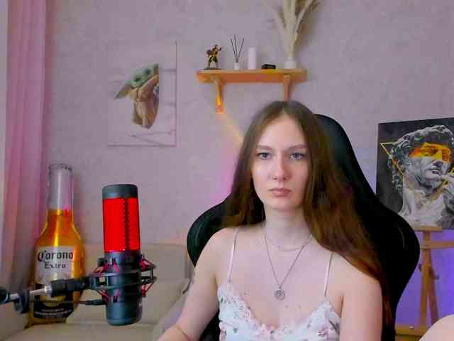 KiraRumGirl webcam