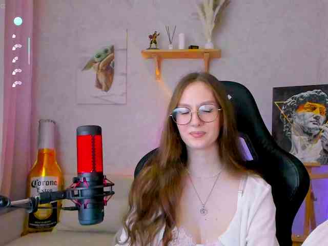Модель: KiraRumGirl