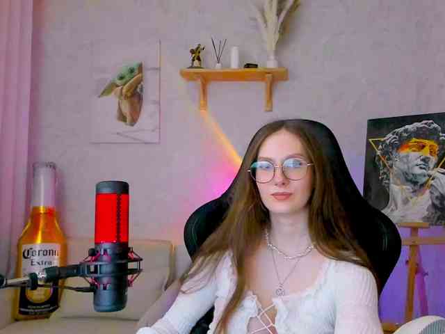 KiraRumGirl webcam