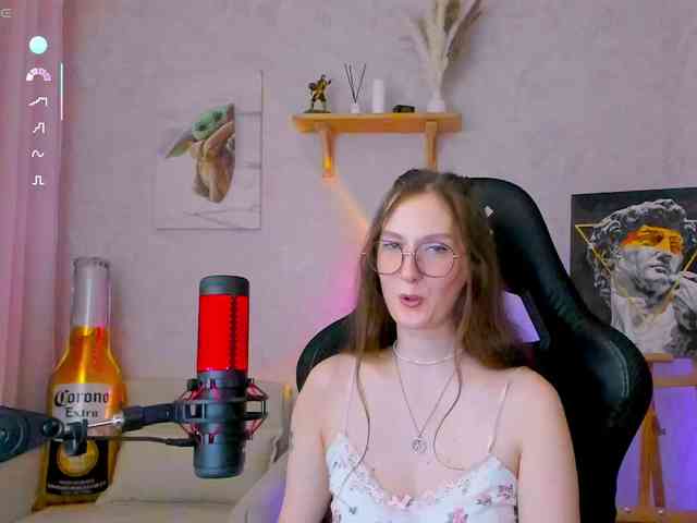 KiraRumGirl webcam