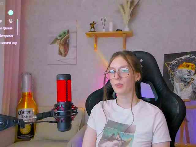 KiraRumGirl webcam