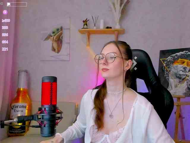 KiraRumGirl webcam