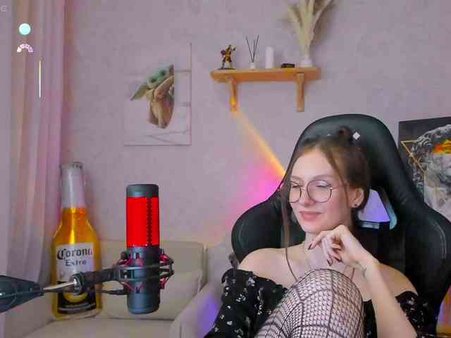 KiraRumGirl webcam