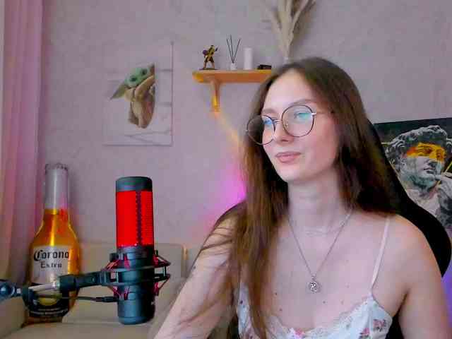 KiraRumGirl webcam