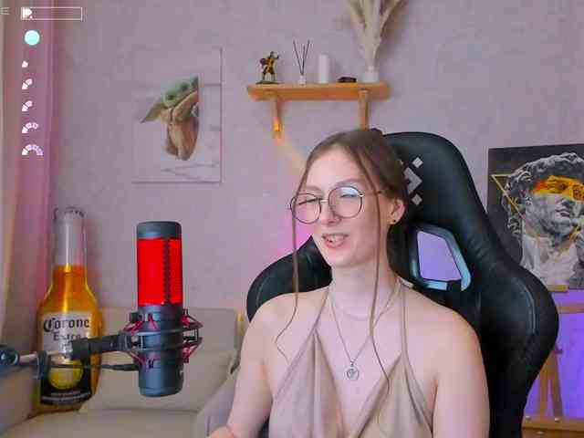 KiraRumGirl webcam