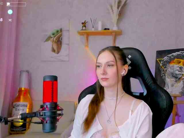 KiraRumGirl webcam