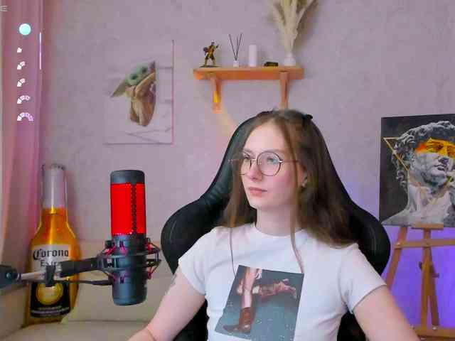 KiraRumGirl webcam