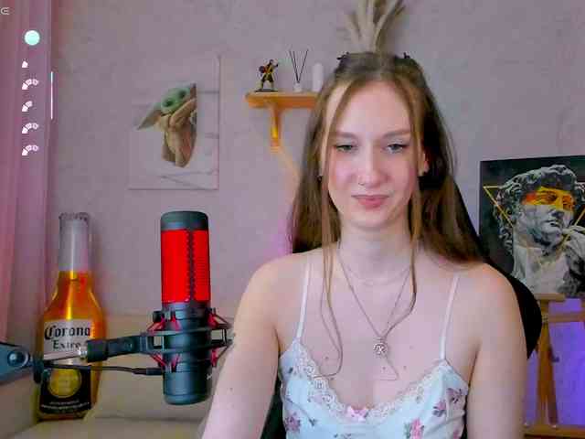 KiraRumGirl webcam