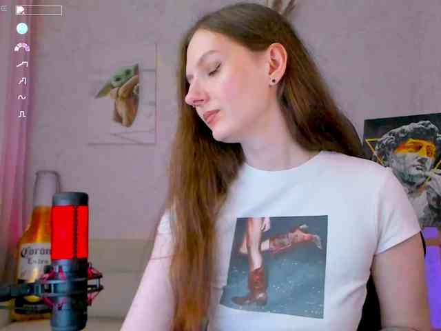 KiraRumGirl webcam