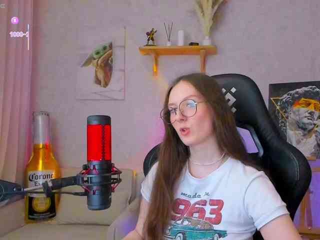 KiraRumGirl webcam