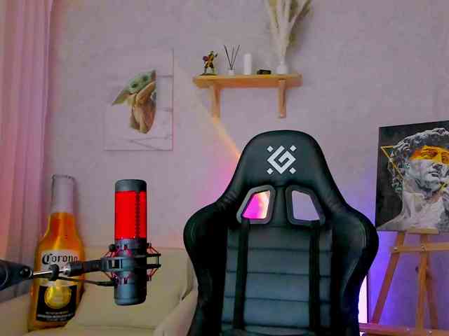 Модель: KiraRumGirl