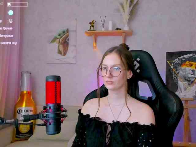 KiraRumGirl webcam