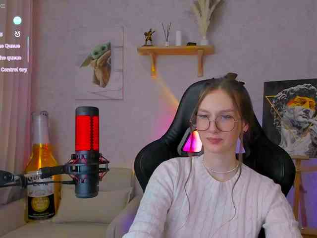 KiraRumGirl webcam