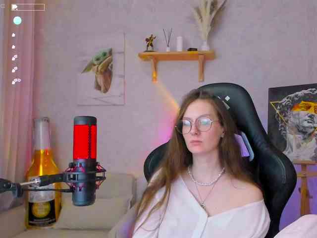 KiraRumGirl webcam